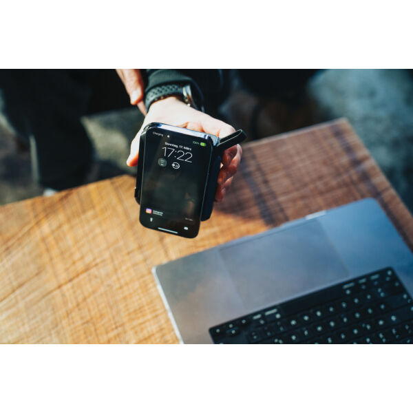 Urban Vitamin Oxnard 5-in-1 65W universele oplader, zwart Urban Vitamin Oxnard 5-in-1 65W universele oplader, zwart