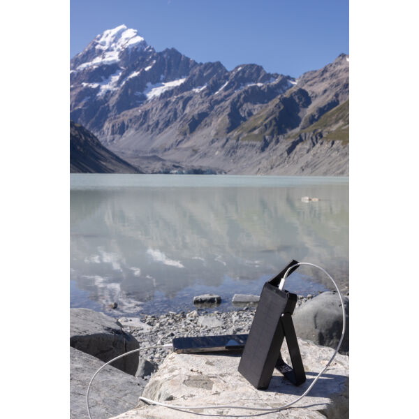 Skywave RCS gerecyclede kunststof zonne-powerbank 10000 mAh, zwart Skywave RCS gerecyclede kunststof zonne-powerbank 10000 mAh, zwart