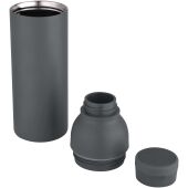 Illuminate 650 ml RCS gerecyclede roestvrijstalen dubbelwandige geïsoleerde waterfles - Schemergrijs Illuminate 650 ml RCS gerecyclede roestvrijstalen dubbelwandige geïsoleerde waterfles - Schemergrijs