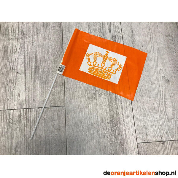Koningsdag 50x oranje opblaasbare kroon en 50x oranje zwaaivlag kroon (2-delige set) Koningsdag 50x oranje opblaasbare kroon en 50x oranje zwaaivlag kroon (2-delige set)