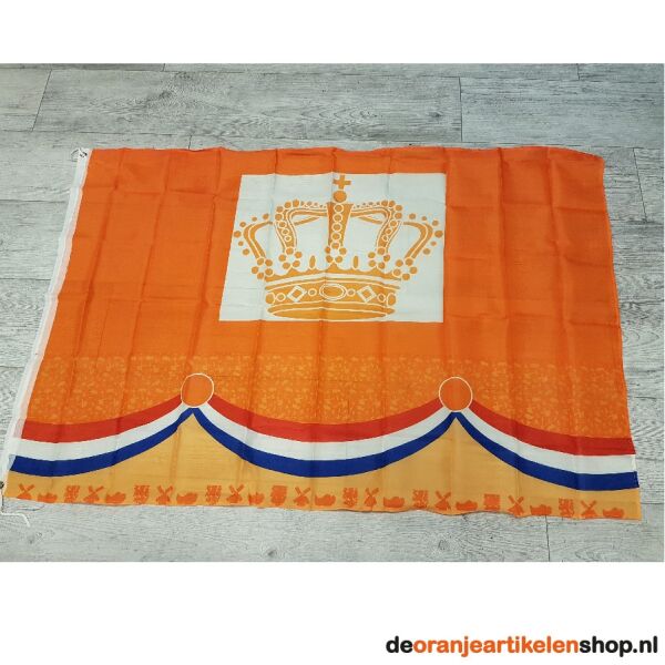Oranje gevelvlag KROON met Nederlandse vlag afmeting 150x100 cm Oranje gevelvlag KROON met Nederlandse vlag afmeting 150x100 cm