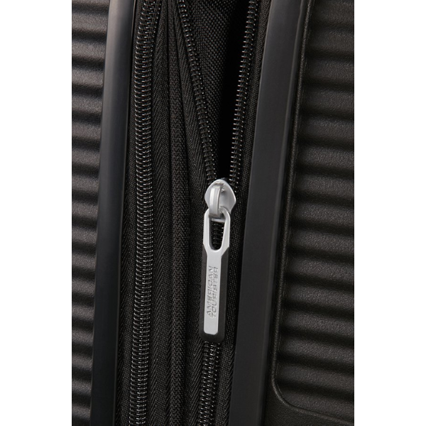 American Tourister Soundbox Spinner 77 EXP. American Tourister Soundbox Spinner 77 EXP.