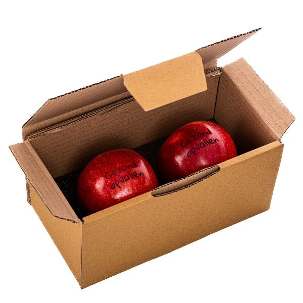 Verzendverpakking incl. 2 appels met zwarte bedrukking