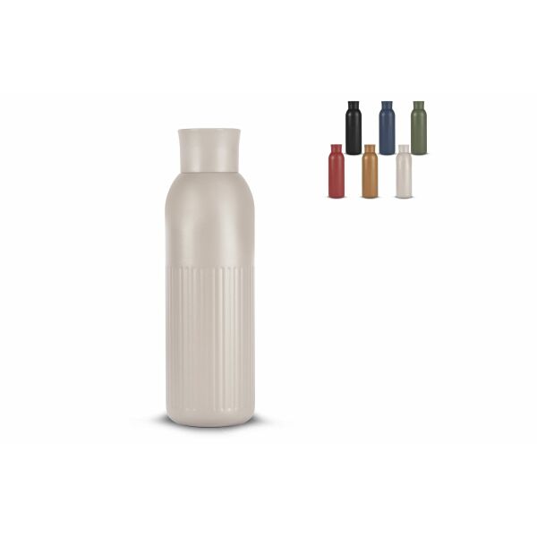 Sagaform Tekla Push stalen fles met druk dop gerecycled) 500 ml - Zwart Sagaform Tekla Push stalen fles met druk dop gerecycled) 500 ml - Zwart