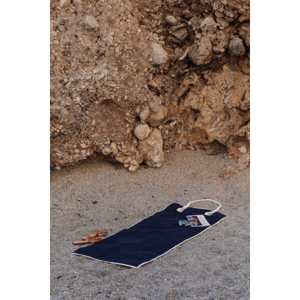 VINGA Volonne AWARE™ recycled canvas strandmat, blauw, gebroken wit VINGA Volonne AWARE™ recycled canvas strandmat, blauw, gebroken wit