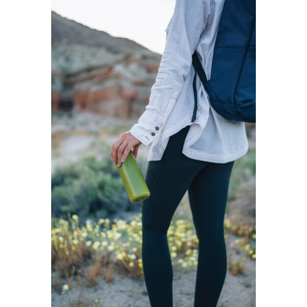 RCS gecertificeerd recycled PP waterfles met handvat, groen RCS gecertificeerd recycled PP waterfles met handvat, groen