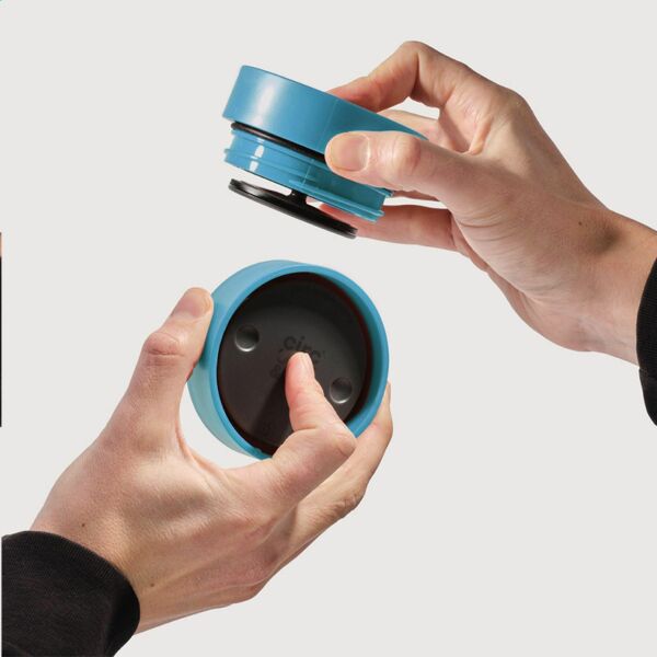 Circular&Co Recycled Coffee Cup 340 ml Kaffeebecher - weiß/blau Circular&Co Recycled Coffee Cup 340 ml Kaffeebecher - weiß/blau