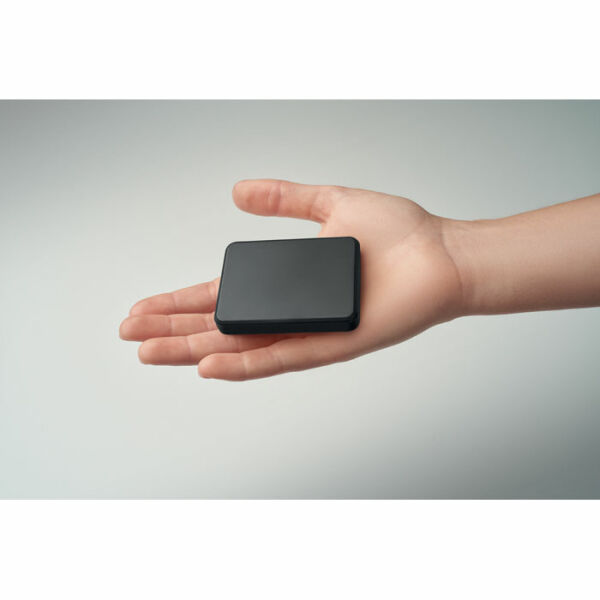 KLEINPOW - Powerbank 5000 mAh - Zwart KLEINPOW - Powerbank 5000 mAh - Zwart