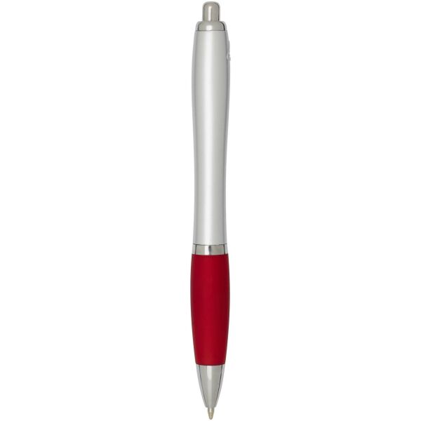 Nash RCS balpen van gerecycled plastic met zilveren behuizing en gekleurde grip (zwarte inkt) - Rood Nash RCS balpen van gerecycled plastic met zilveren behuizing en gekleurde grip (zwarte inkt) - Rood