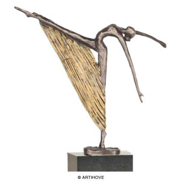 Sculptuur de uitdagende stap Sculptuur de uitdagende stap