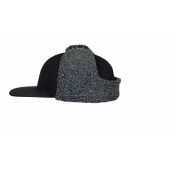 9082 Cap with earflaps BLACK ONE SIZE