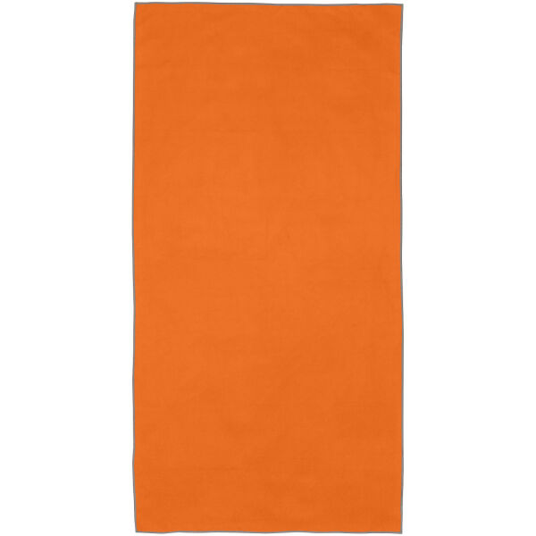 Pieter GRS ultralichte en sneldrogende handdoek 50 x 100 cm - Oranje