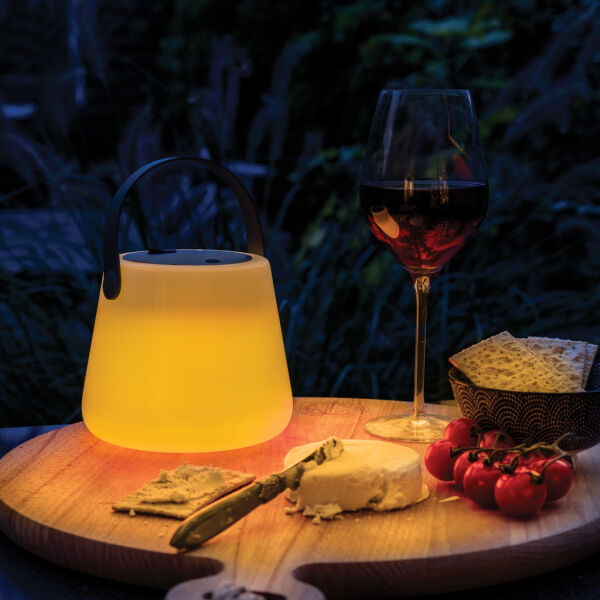 Solar Glow RCS gerecycled plastic USB-oplaadbare buitenlamp, wit Solar Glow RCS gerecycled plastic USB-oplaadbare buitenlamp, wit