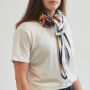 VICTORIA - Sjaal recycled satijnpolyester - Goud
