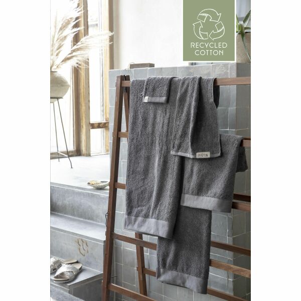 Walra Bathtowel Remade Cotton 70 x 140 Badetuch - anthrazit Walra Bathtowel Remade Cotton 70 x 140 Badetuch - anthrazit