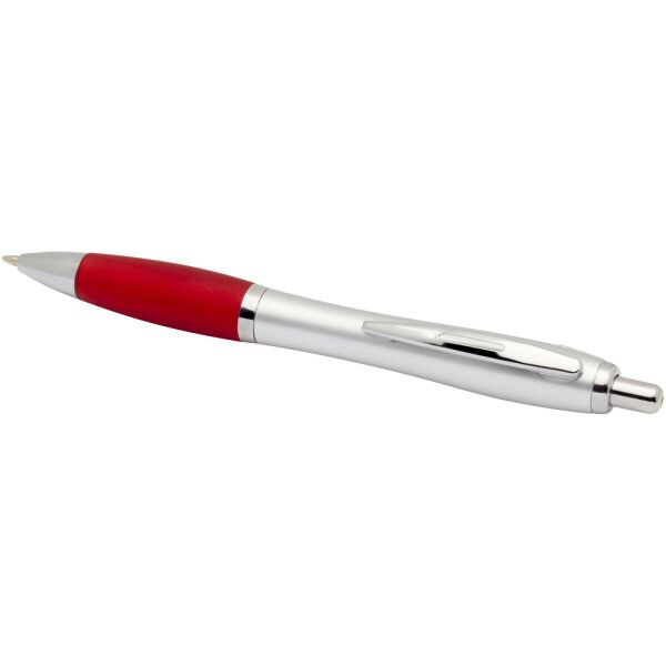 Nash RCS balpen van gerecycled plastic met zilveren behuizing en gekleurde grip (zwarte inkt) - Rood Nash RCS balpen van gerecycled plastic met zilveren behuizing en gekleurde grip (zwarte inkt) - Rood