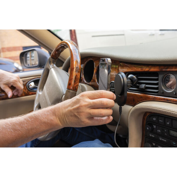 PowerCruze RCS rplastic magnetische autolader 15W, zwart PowerCruze RCS rplastic magnetische autolader 15W, zwart