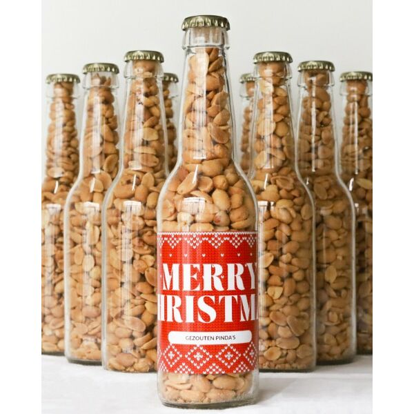 Pindapils Zout 24 stuks Merry Christmas rode sok Pindapils Zout 24 stuks Merry Christmas rode sok