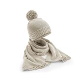 KNITTED SCARF AND BEANIE GIFT SET
