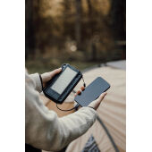Nordic Drift Titan 10.000mAh solar powerbank met 3 panelen, zwart