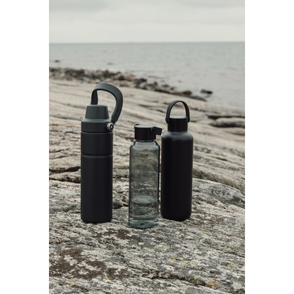 VINGA Baltimore RCS recycled SS fles 600 ML, zwart VINGA Baltimore RCS recycled SS fles 600 ML, zwart