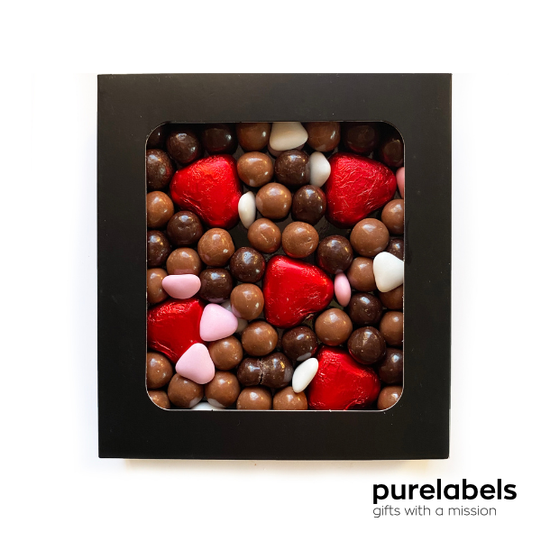Valentijn cadeautje | Handgemaakte chocolade assortie | Brievenbus cadeau