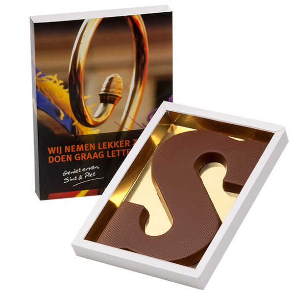 Chocoladeletter met gepersonaliseerde verpakking Chocoladeletter met gepersonaliseerde verpakking