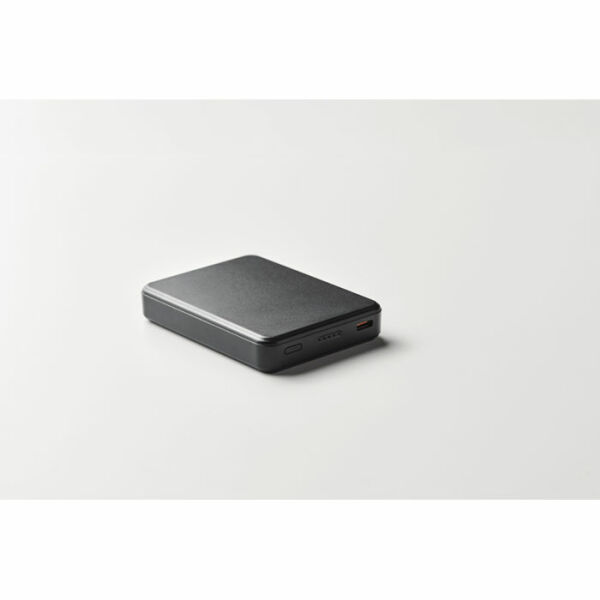KLEINPOW - Powerbank 5000 mAh - Zwart KLEINPOW - Powerbank 5000 mAh - Zwart