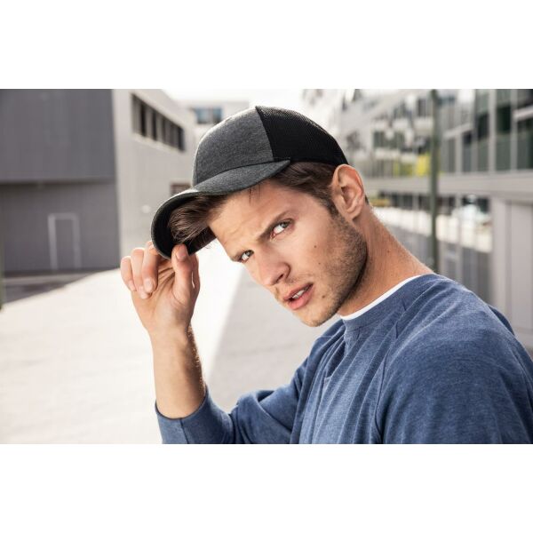 6 Panel Elastic Fit Mesh Cap black/black S/M 6 Panel Elastic Fit Mesh Cap black/black S/M