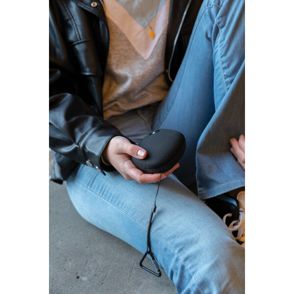 Urban Vitamin Hayward IPX7 draadloze 5W luidspreker, zwart Urban Vitamin Hayward IPX7 draadloze 5W luidspreker, zwart