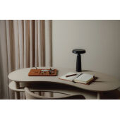VINGA Avery RCS tafellamp, zwart