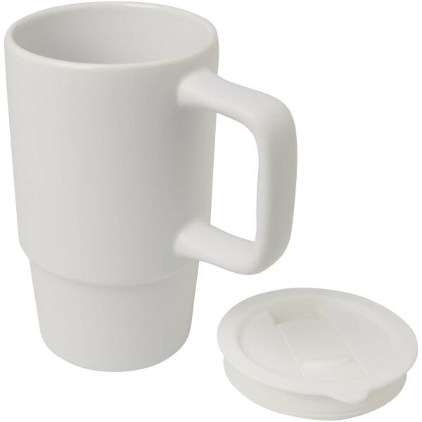 Carter 450 ml mok van keramiek met plastic deksel - Wit Carter 450 ml mok van keramiek met plastic deksel - Wit