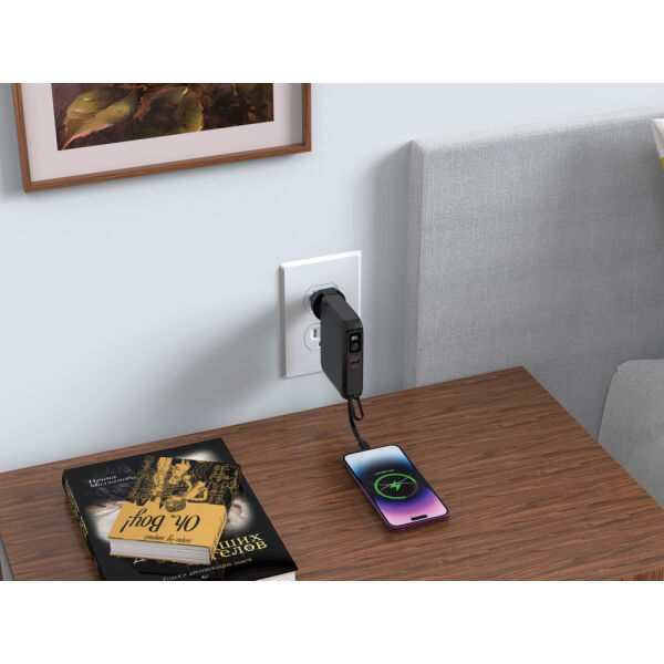 Urban Vitamin Oxnard 5-in-1 65W universele oplader, zwart Urban Vitamin Oxnard 5-in-1 65W universele oplader, zwart