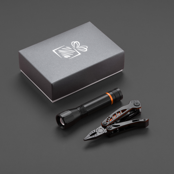 OPTIMA SÆT I-B: MULTIVÆRKTØJ OG MELLEMSTOR LOMMELYGTE