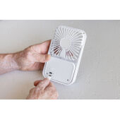 Aervina RCS rplastic herlaadbare bureauventilator, wit