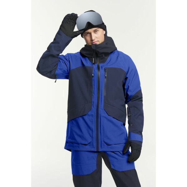 Tenson Nayoro 
Shelljas Heren