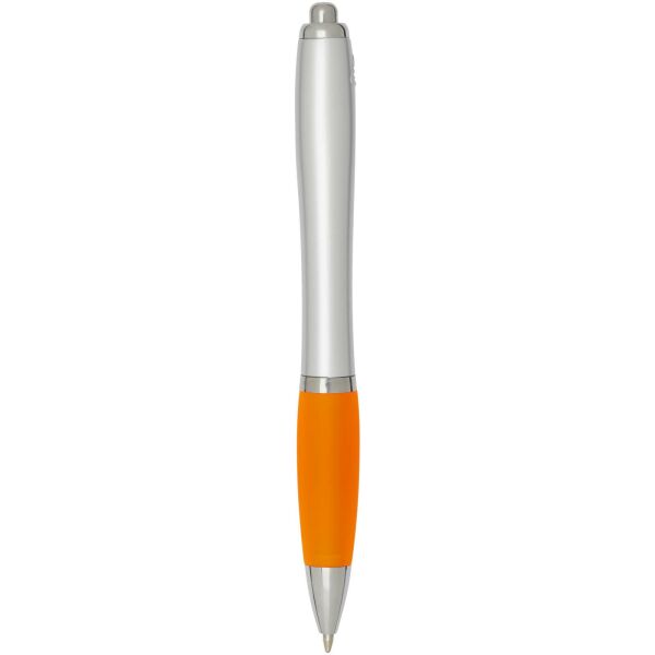 Nash RCS balpen van gerecycled plastic met zilveren behuizing en gekleurde grip (zwarte inkt) - Oranje Nash RCS balpen van gerecycled plastic met zilveren behuizing en gekleurde grip (zwarte inkt) - Oranje