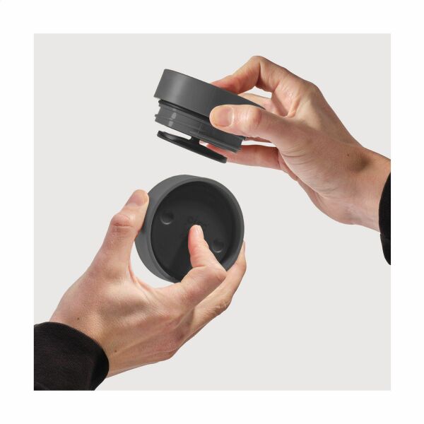 Circular&Co Recycled Coffee Cup 227 ml Kaffeebecher - weiß/schwarz Circular&Co Recycled Coffee Cup 227 ml Kaffeebecher - weiß/schwarz